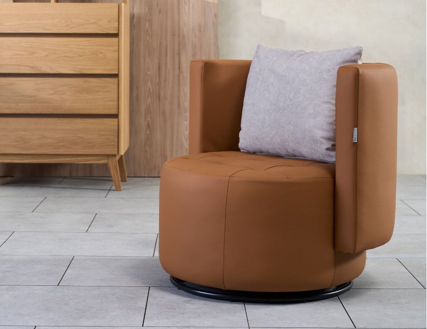 Club Swivel Leather Armchair